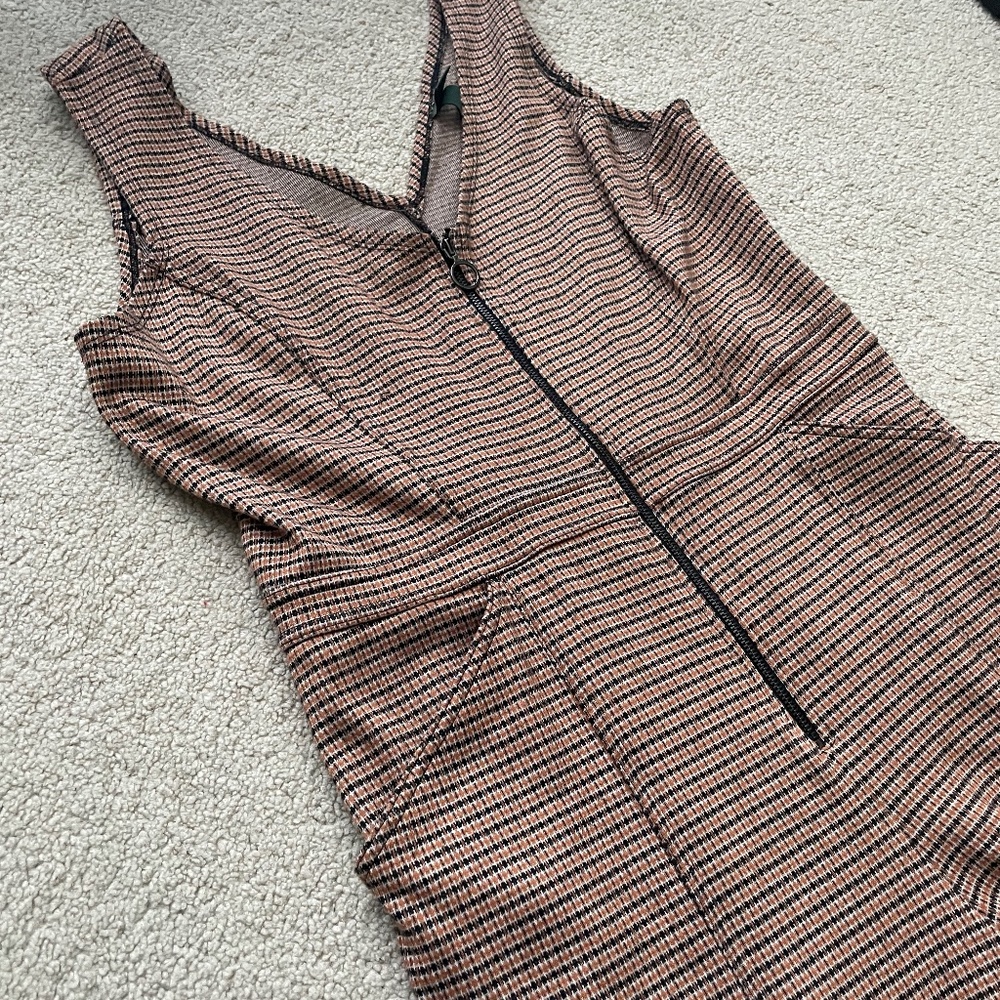 Retro Inspired Brown and Black Zip Up Jumpsuit — Size Large
